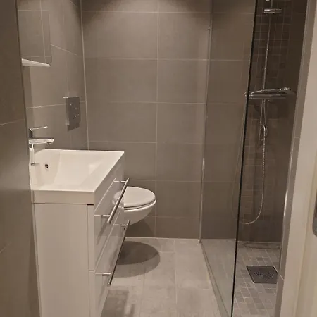 With 2 Bedrooms And Free Parking Apartamento Jessheim