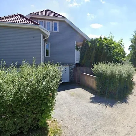 With 2 Bedrooms And Free Parking Apartment Jessheim