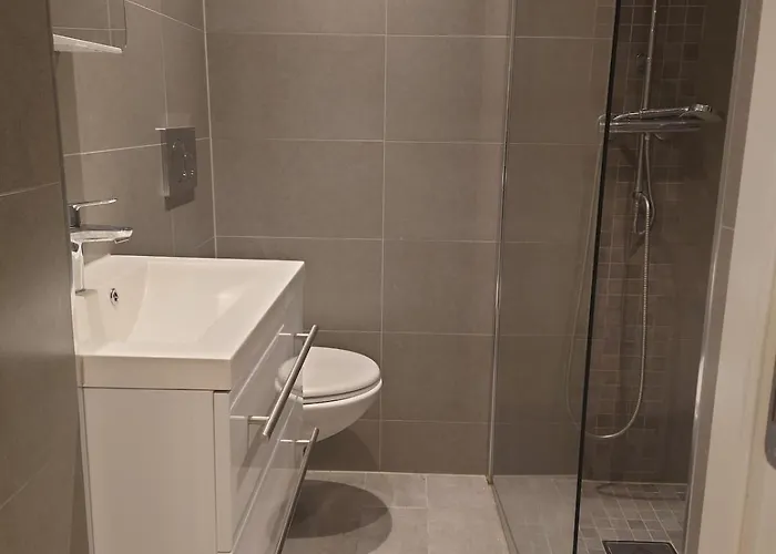 With 2 Bedrooms And Free Parking Apartment Jessheim